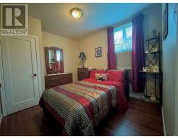 7 Vardys Avenue thumbnail 25