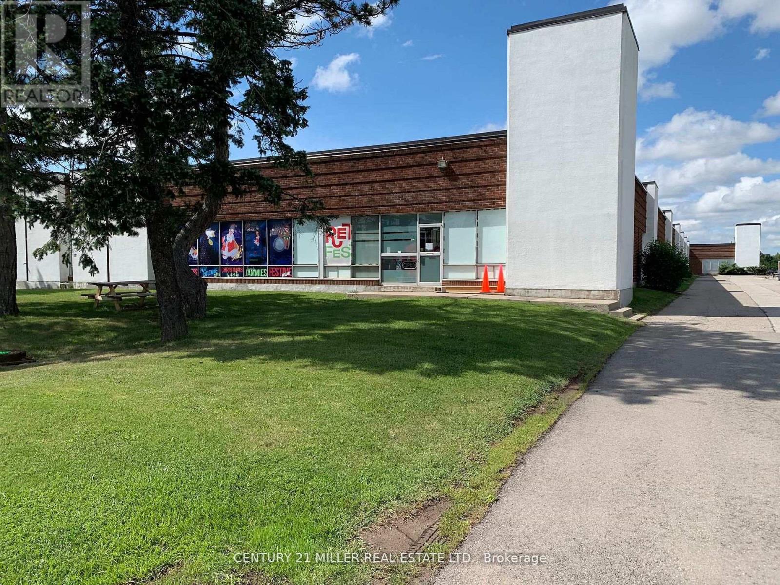 10 - 1100 INVICTA DRIVE