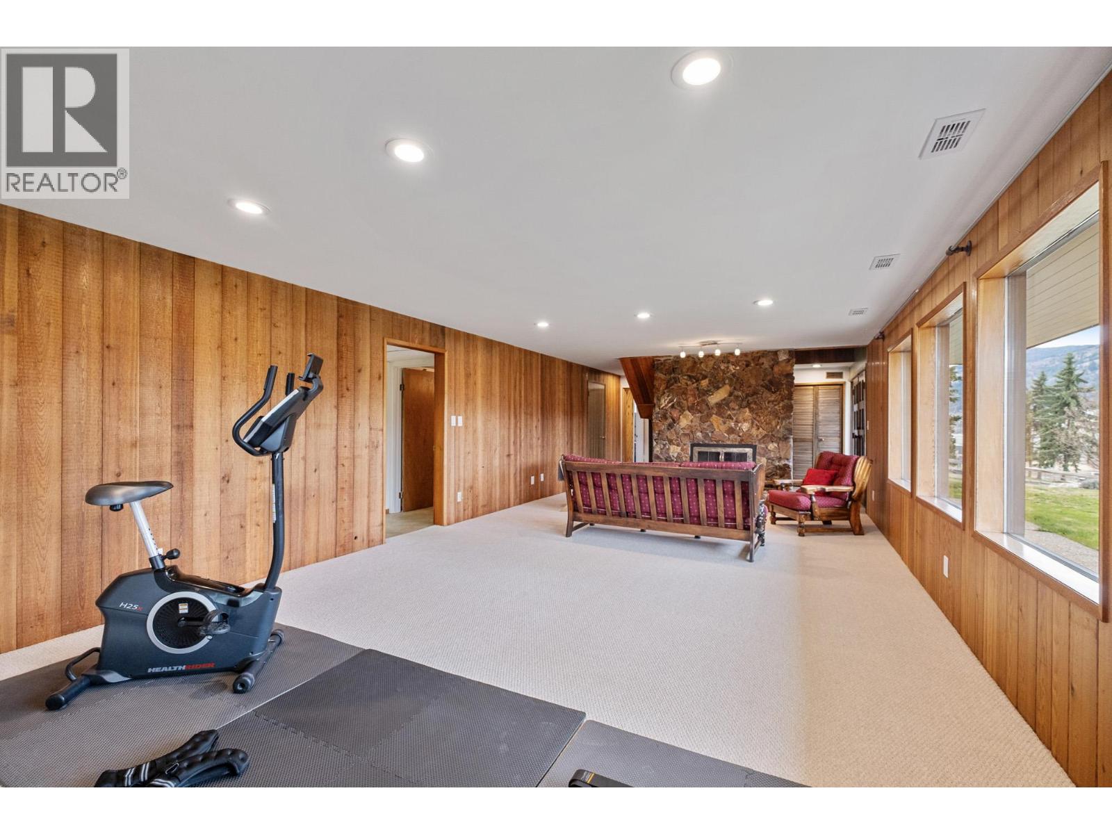 5770 LEARMOUTH ROAD - 52