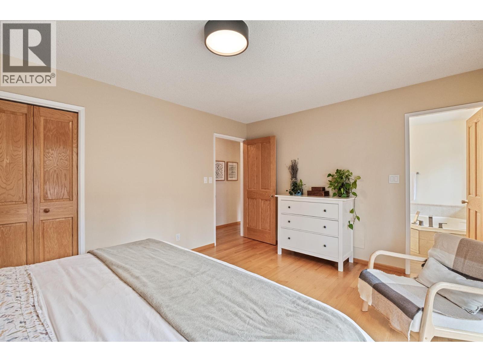 5770 LEARMOUTH ROAD - 34