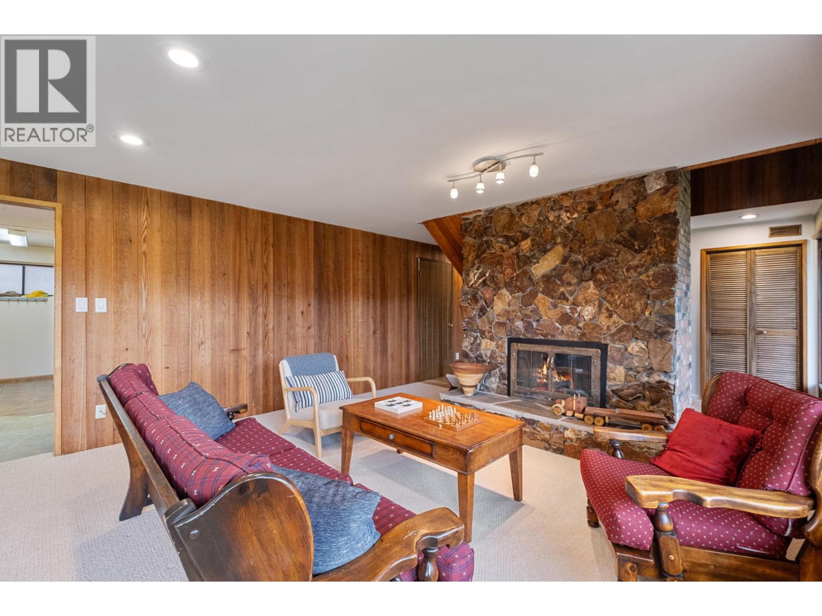 5770 LEARMOUTH ROAD - 49