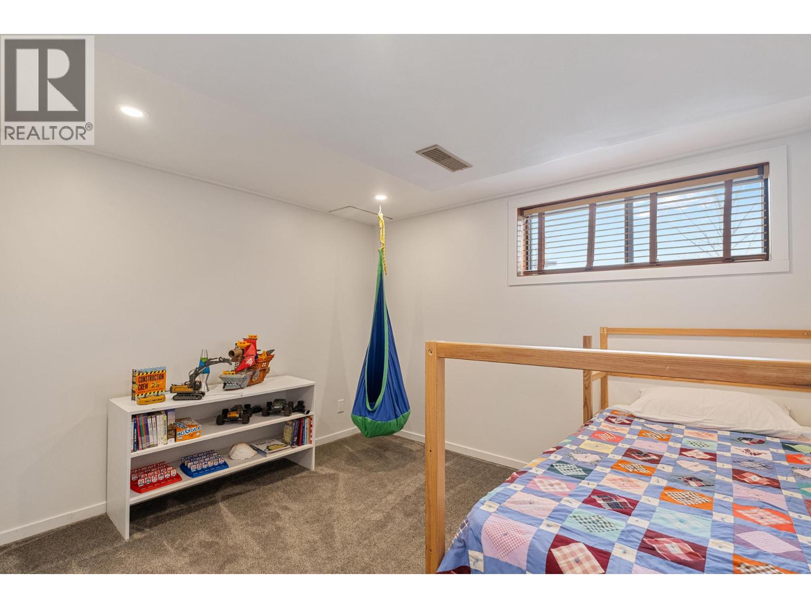 5770 LEARMOUTH ROAD - 55