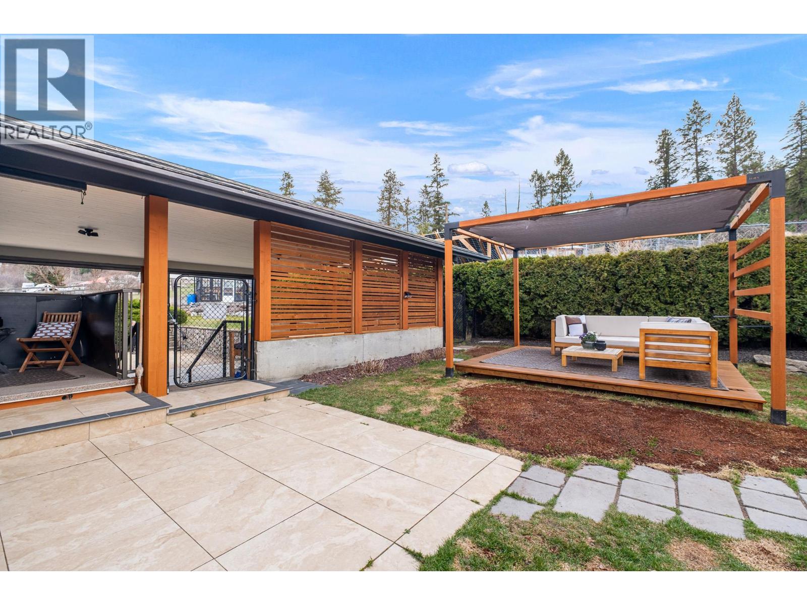 5770 LEARMOUTH ROAD - 44