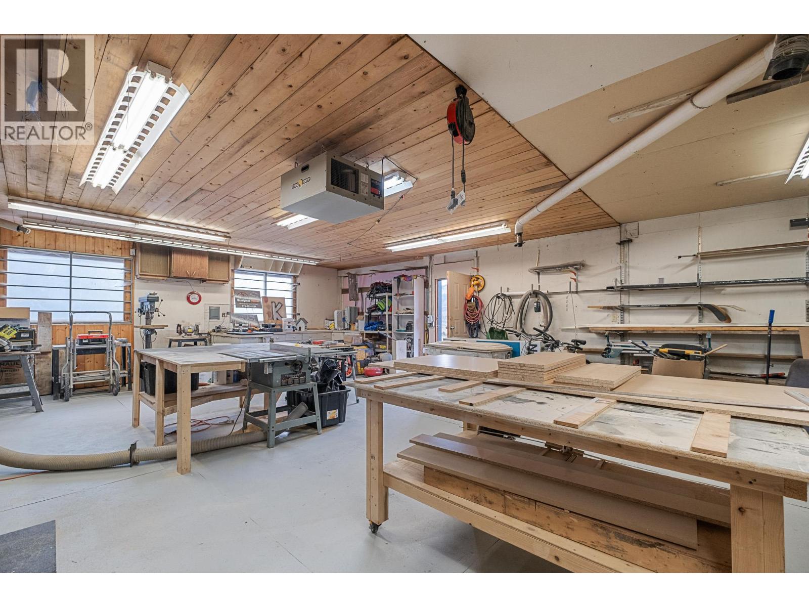 5770 LEARMOUTH ROAD - 84