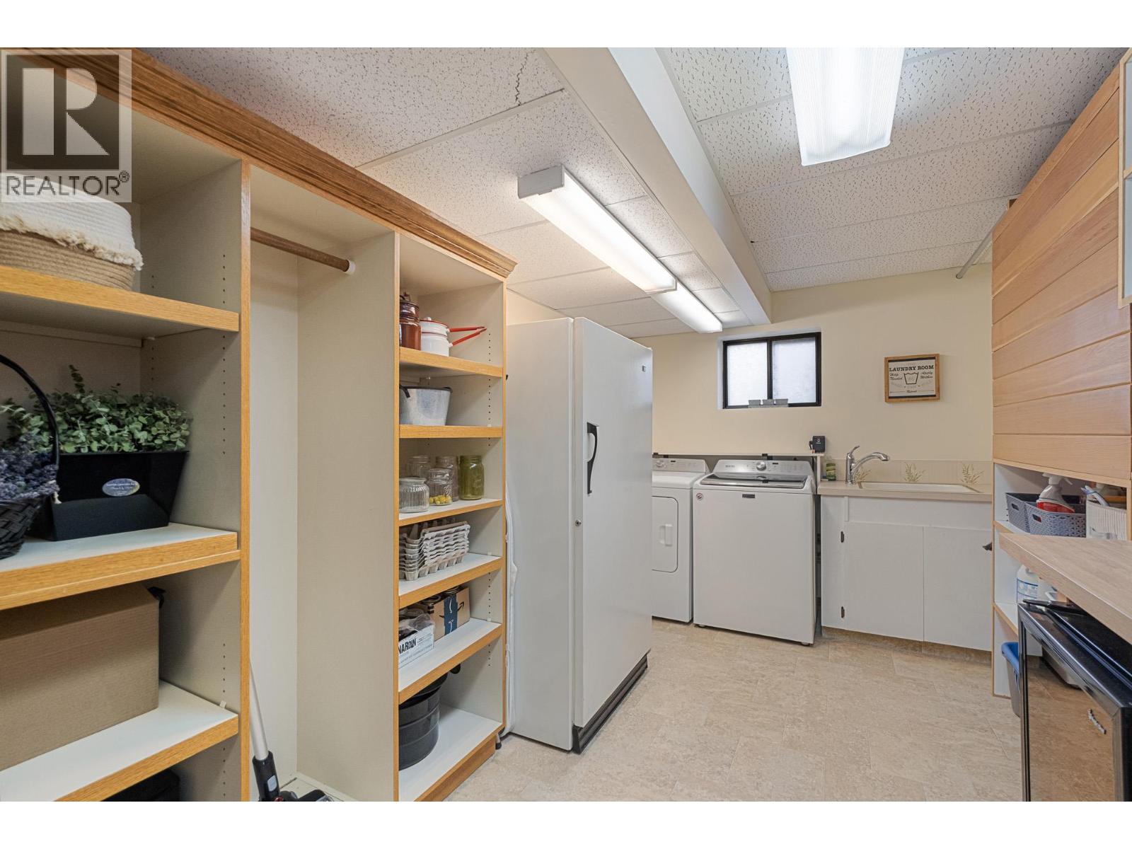 5770 LEARMOUTH ROAD - 63