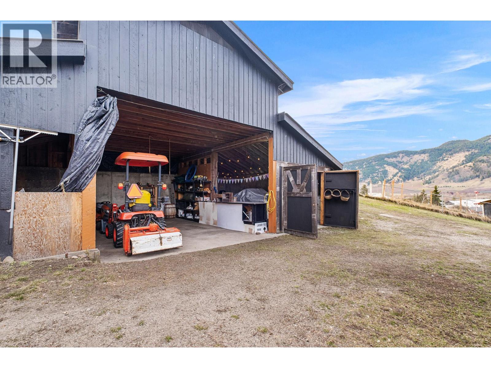 5770 LEARMOUTH ROAD - 79