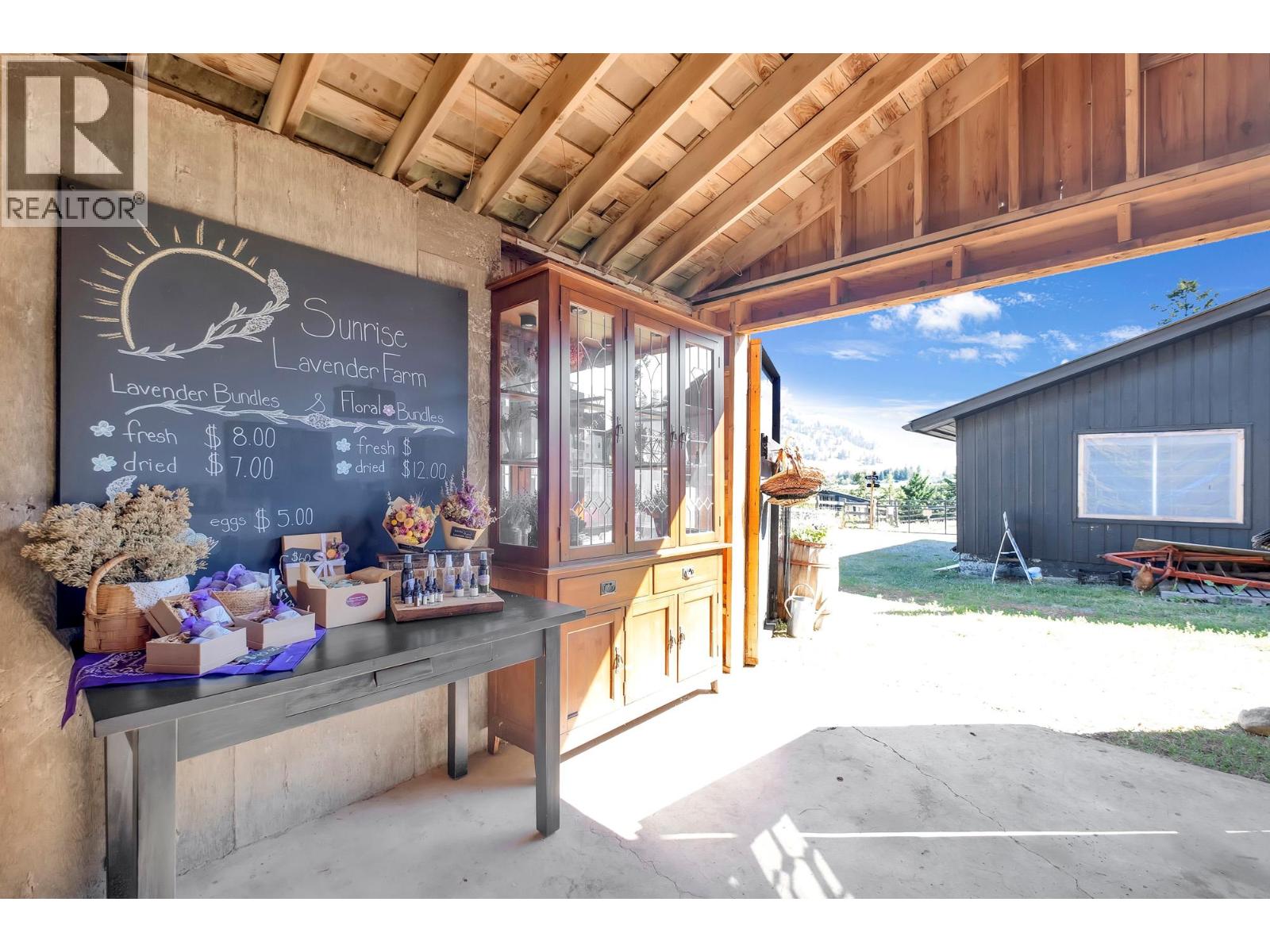 5770 LEARMOUTH ROAD - 90