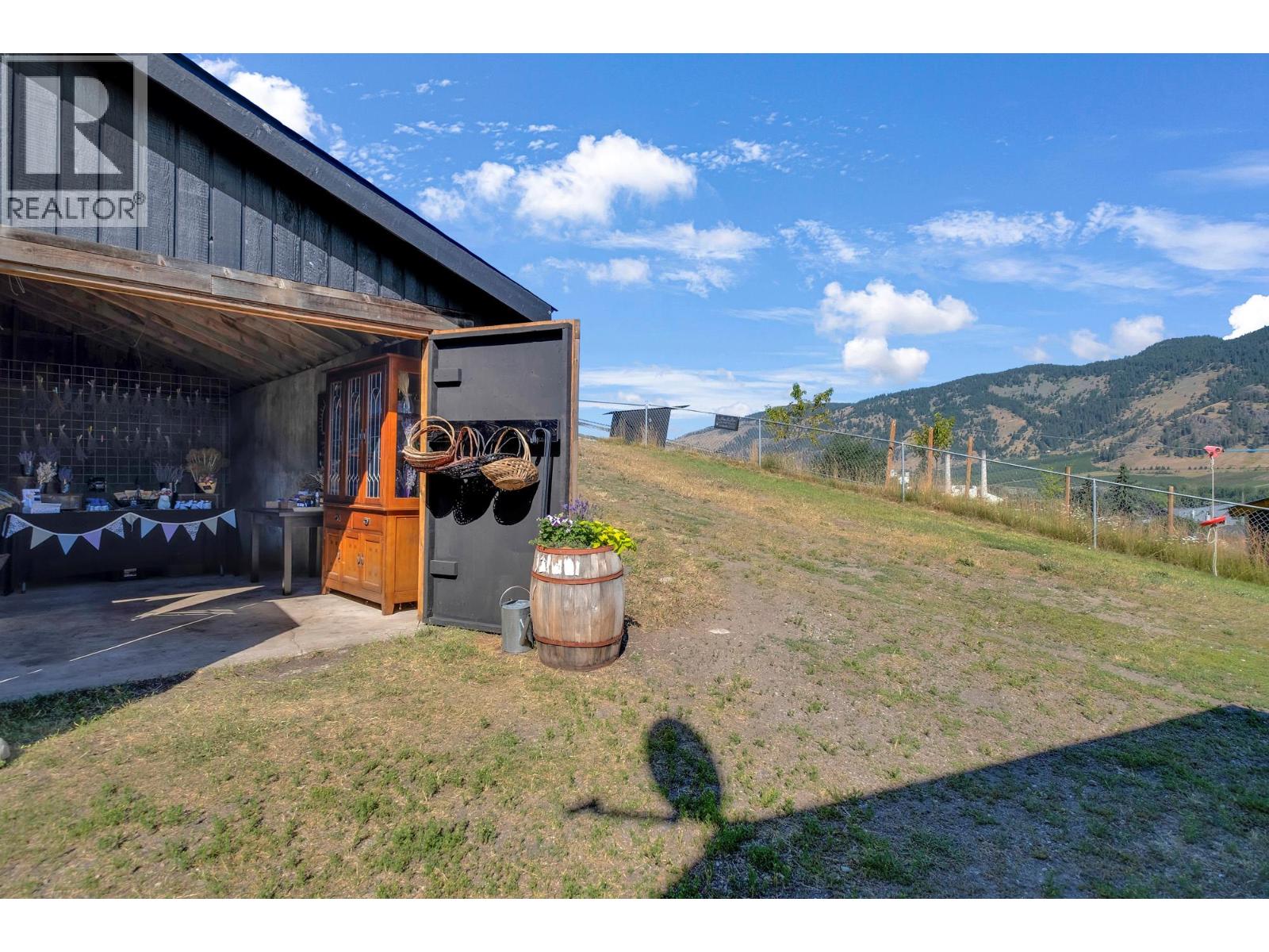 5770 LEARMOUTH ROAD - 91