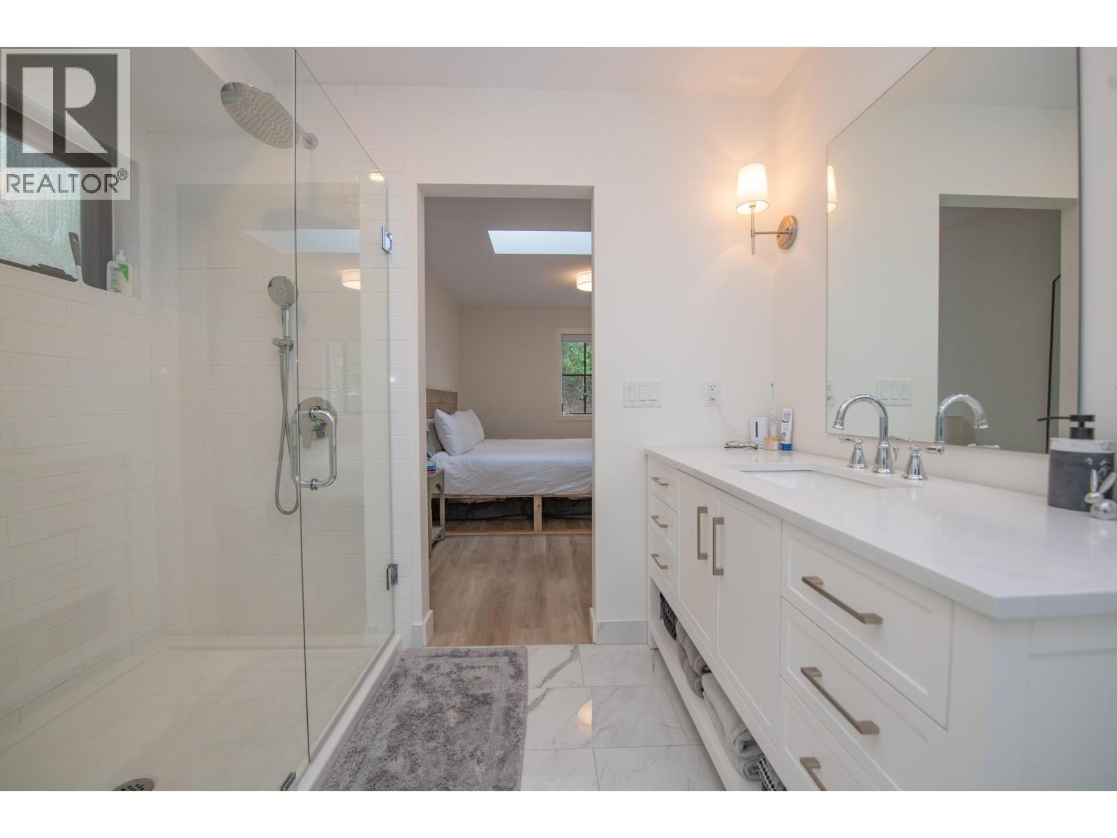 16515 Commonage Road, Lake Country