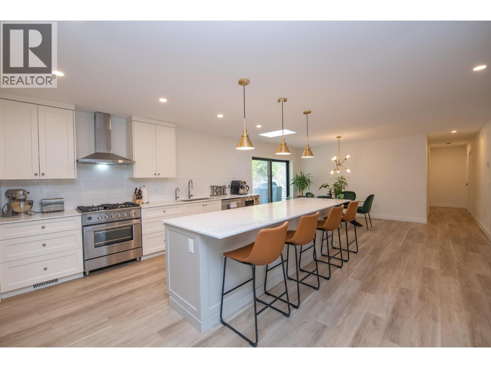 16515 Commonage Road, Lake Country