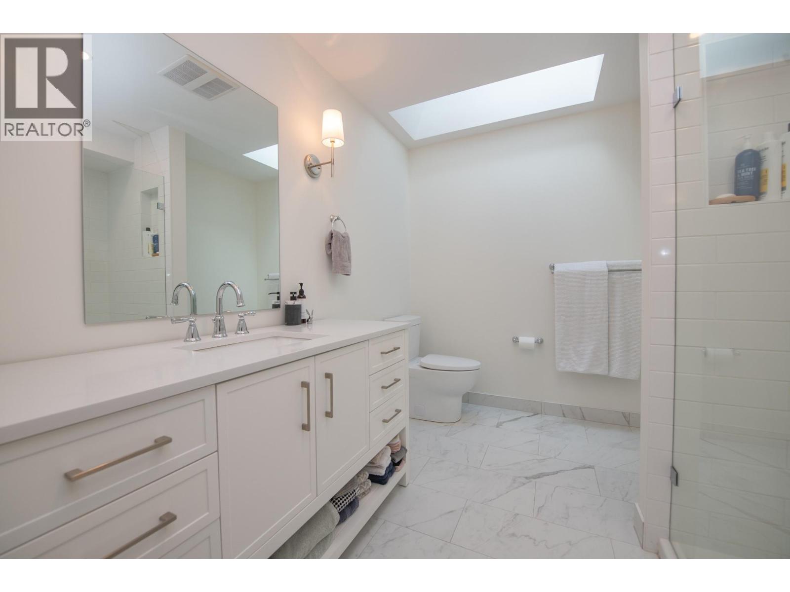 16515 Commonage Road, Lake Country