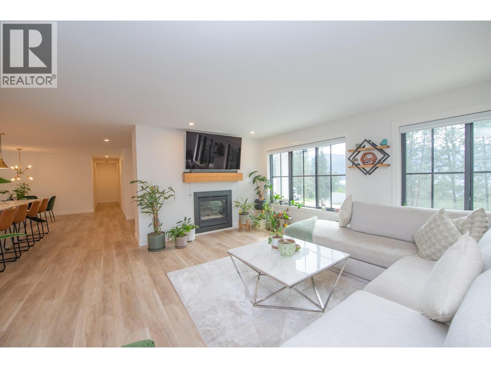 16515 Commonage Road, Lake Country