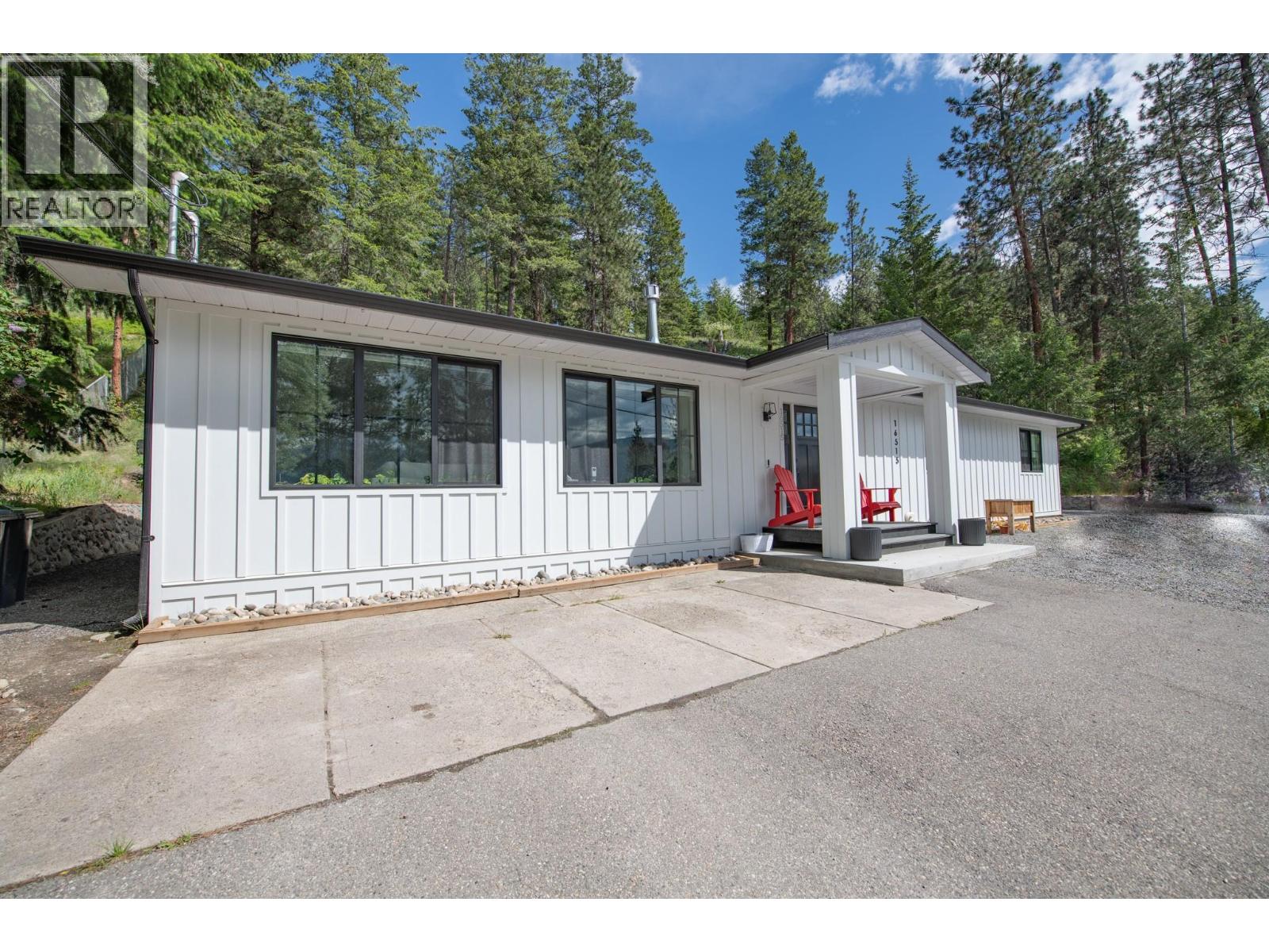 16515 Commonage Road, Lake Country
