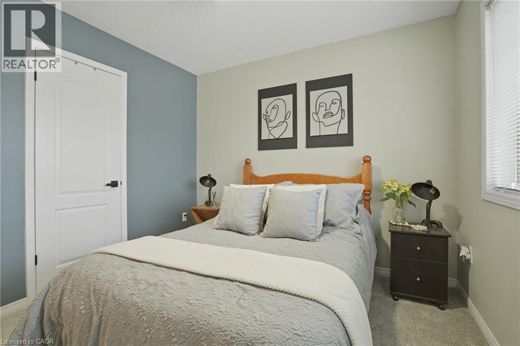 14 KENYON Crescent - 20