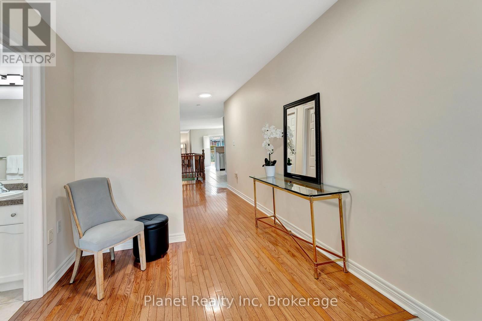 16 WINTERBERRY LANE - 4