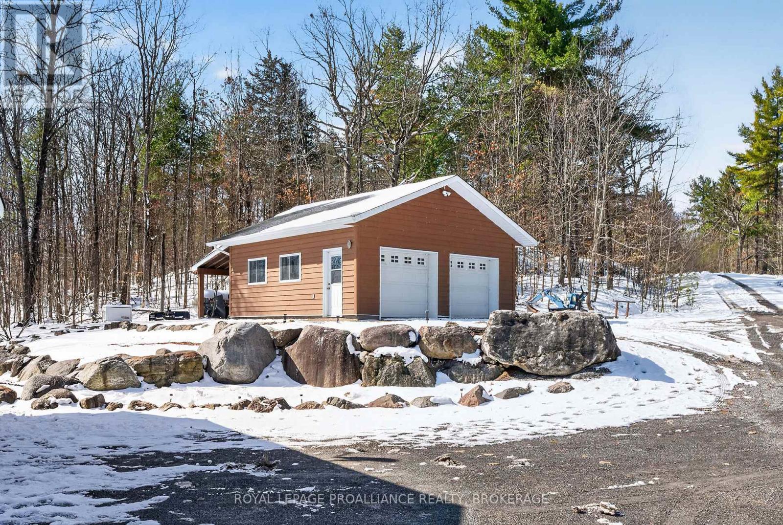 606 WHITES POINT ROAD - 23