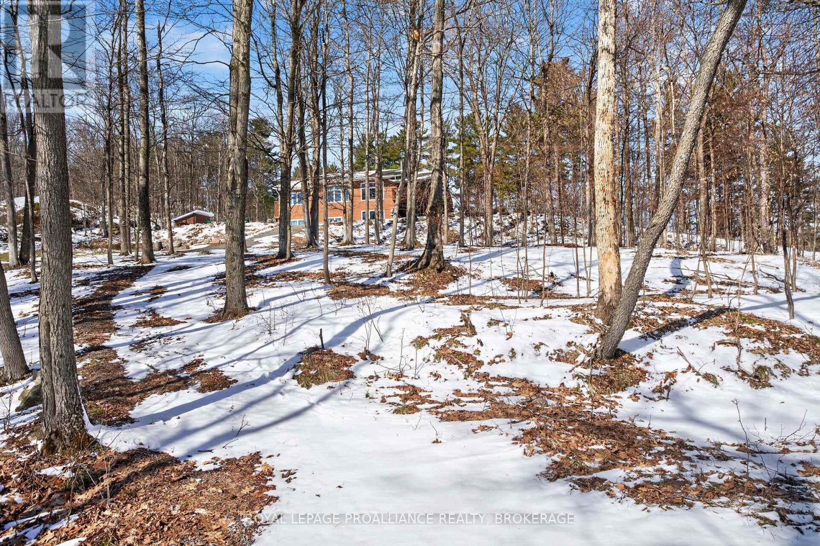 606 WHITES POINT ROAD - 31