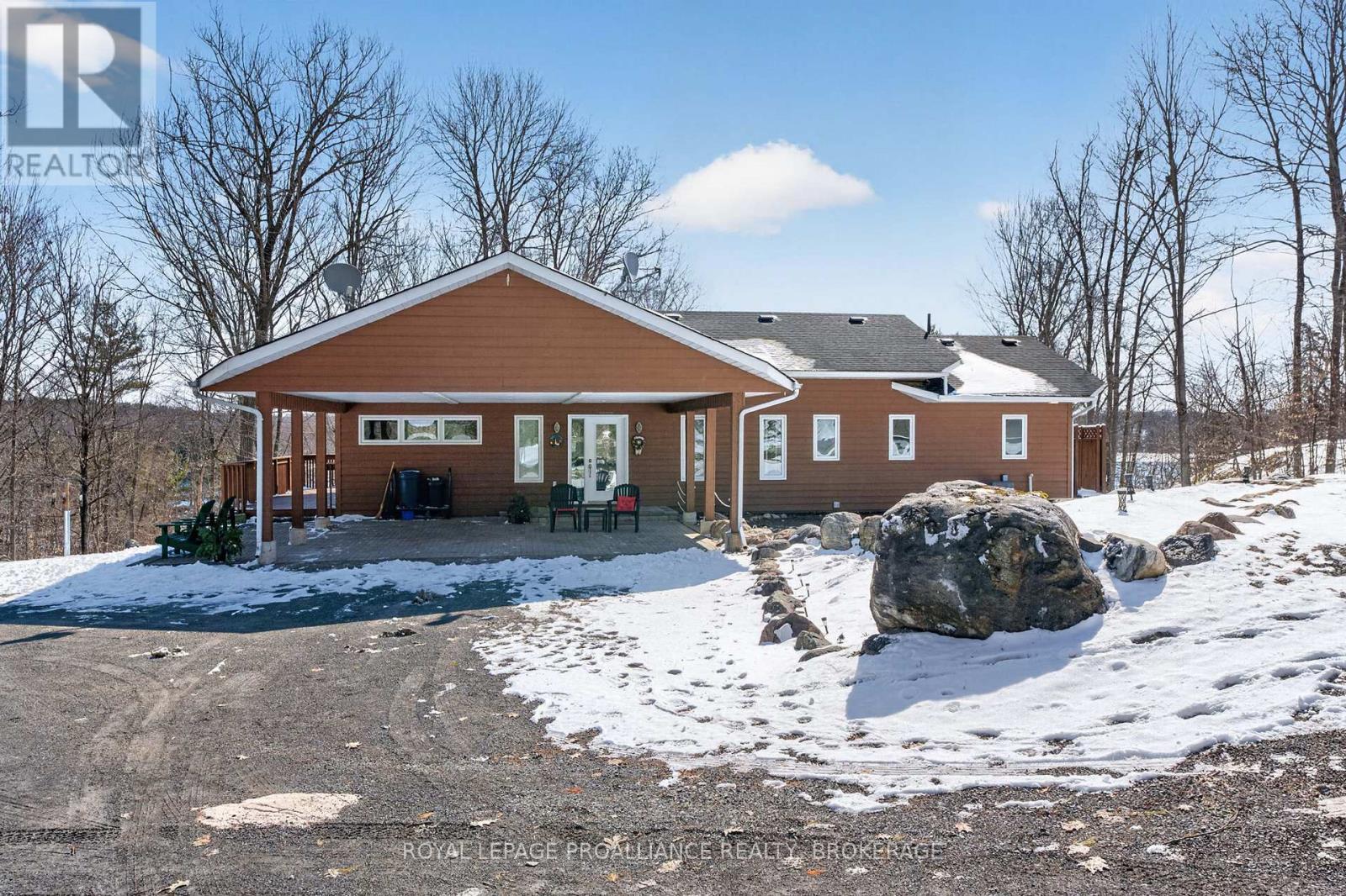 606 WHITES POINT ROAD - 7