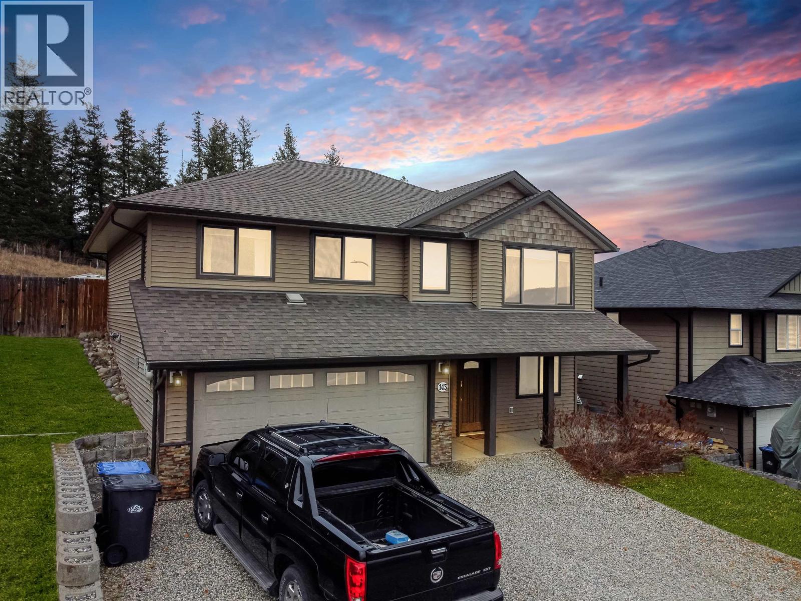 143 EAGLE CRESCENT - 2