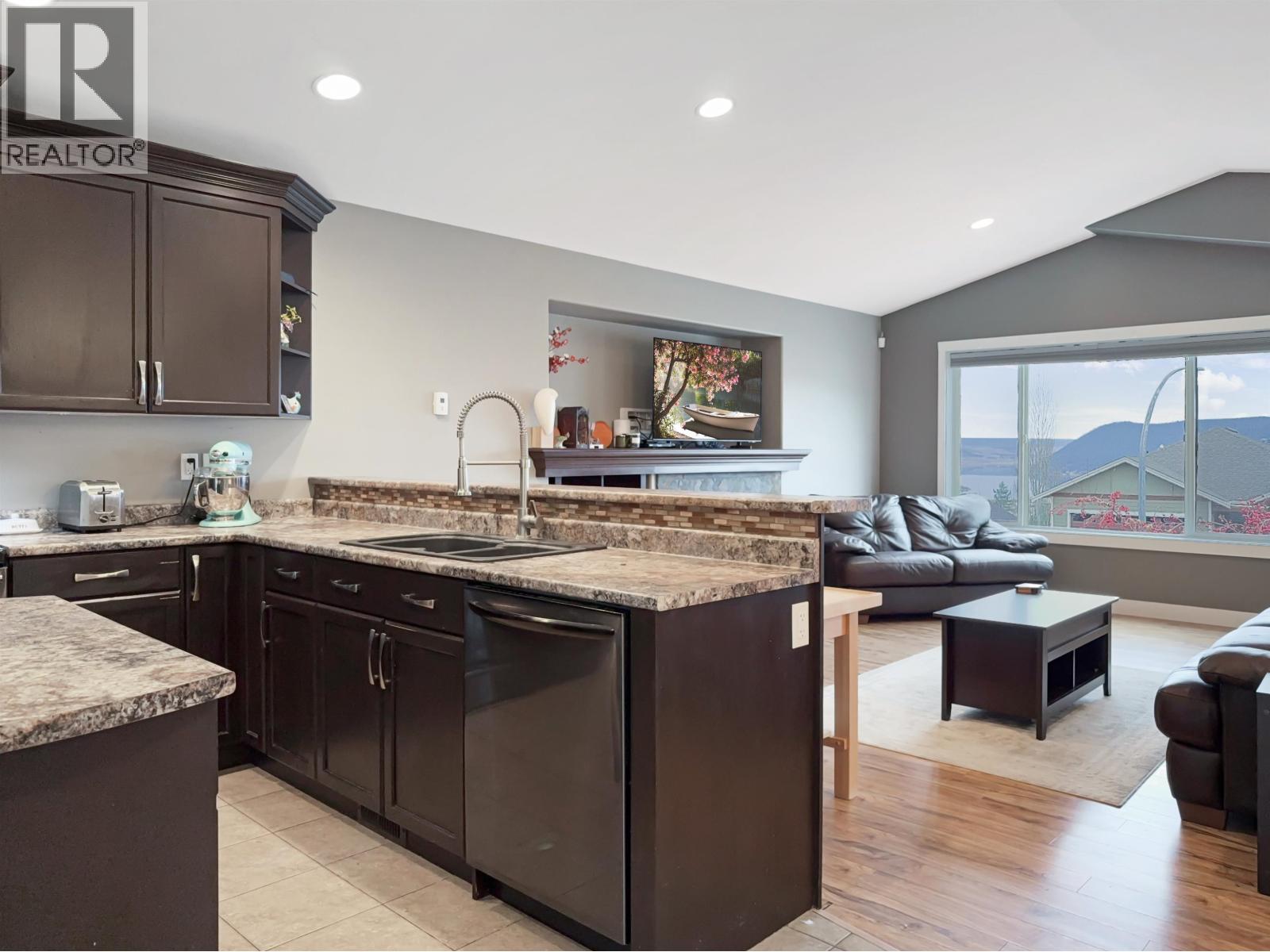 143 EAGLE CRESCENT - 6