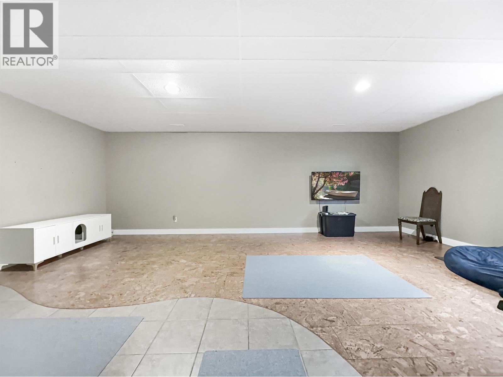 143 EAGLE CRESCENT - 24