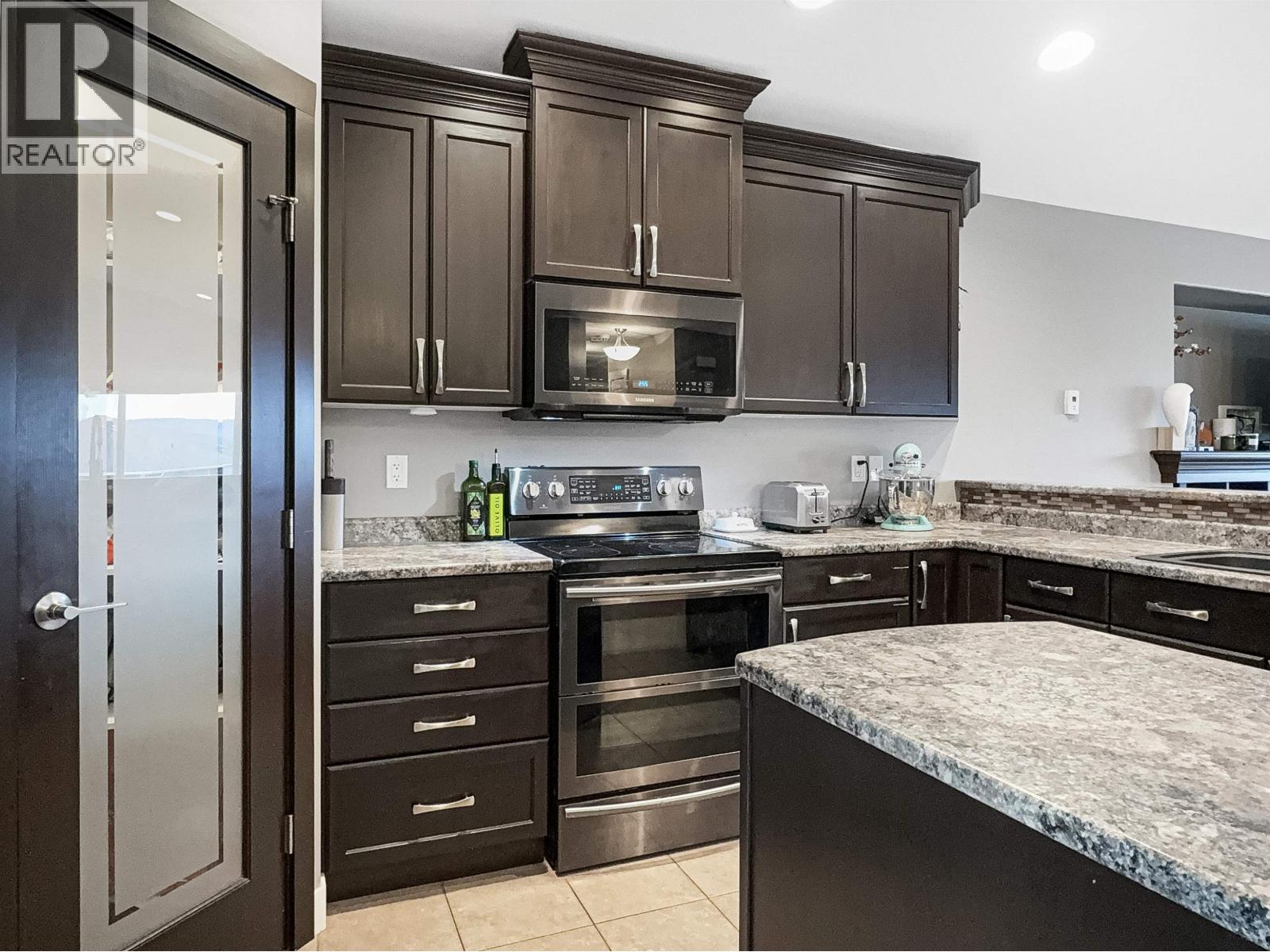 143 EAGLE CRESCENT - 8