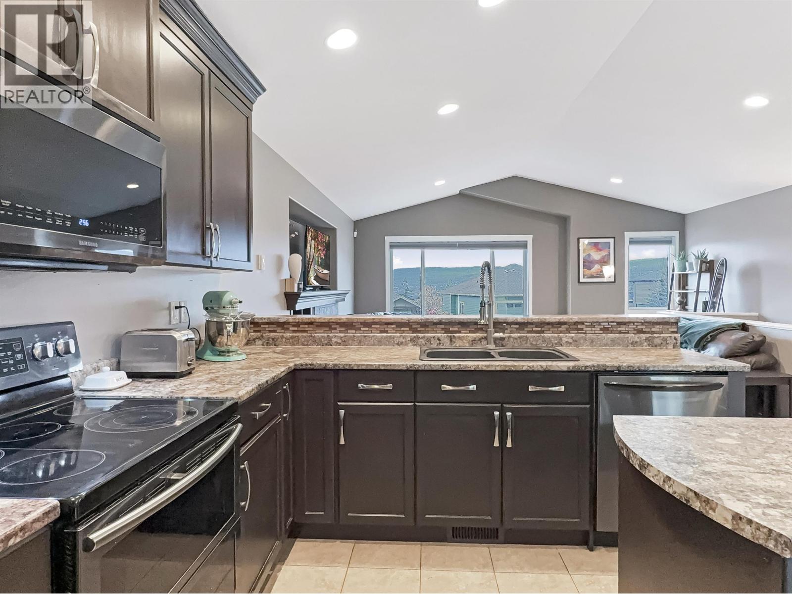 143 EAGLE CRESCENT - 10