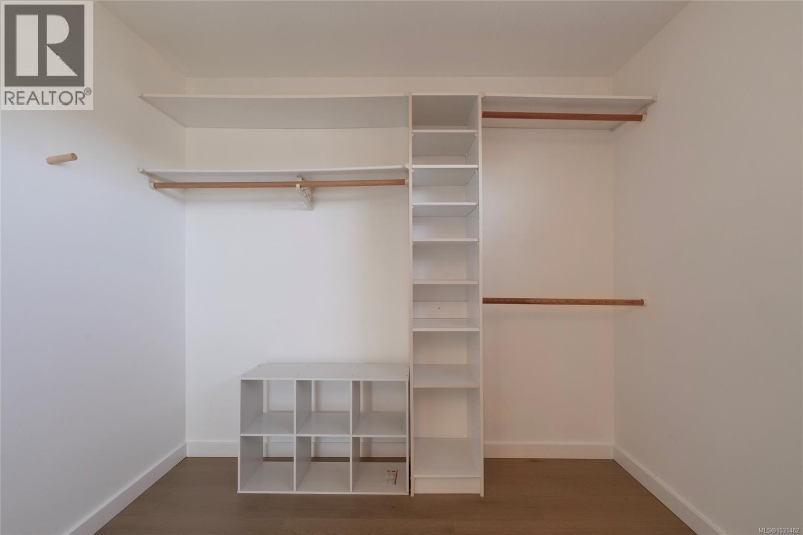  2041 Carnarvon Street, Oak Bay