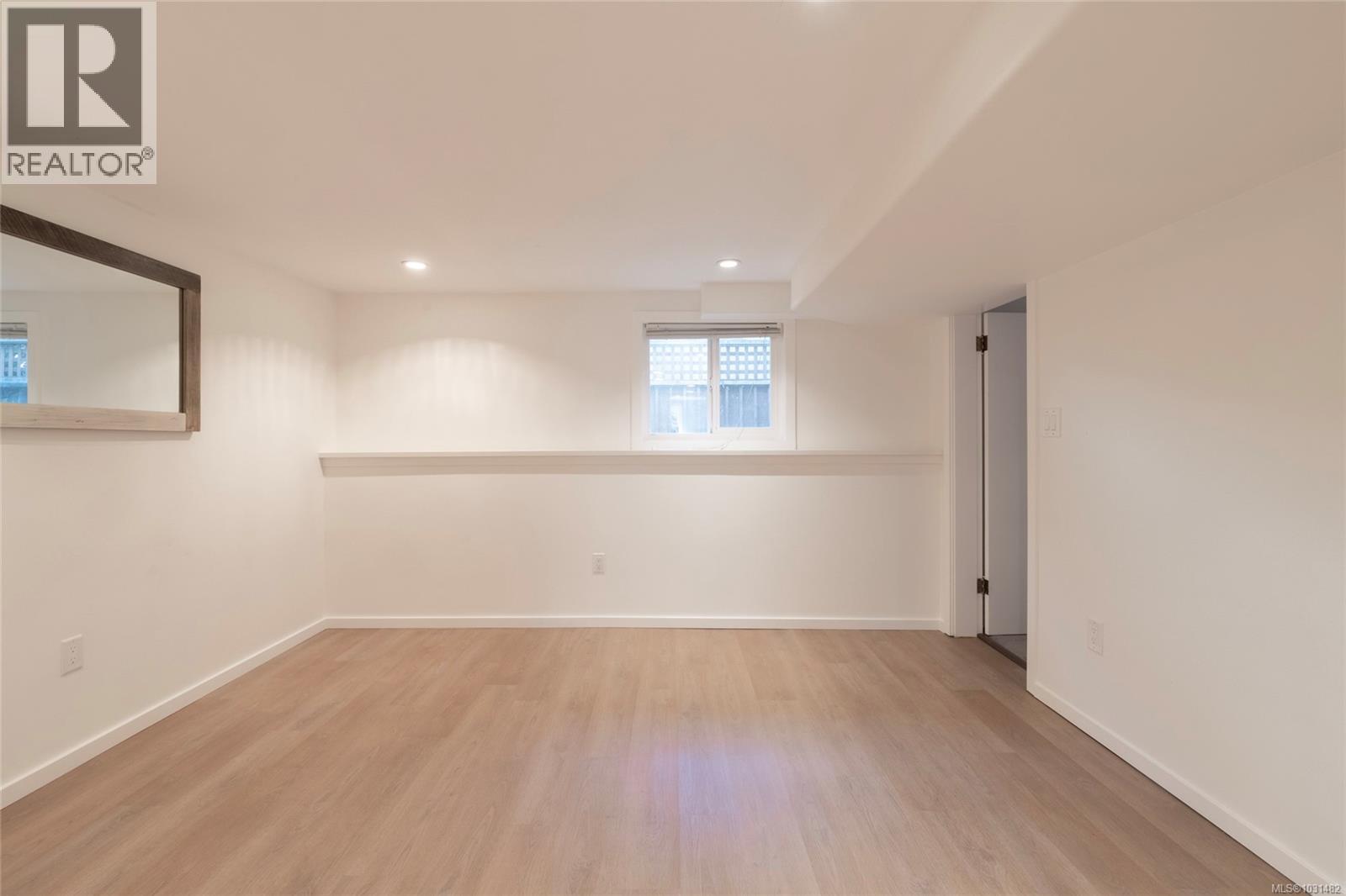  2041 Carnarvon Street, Oak Bay