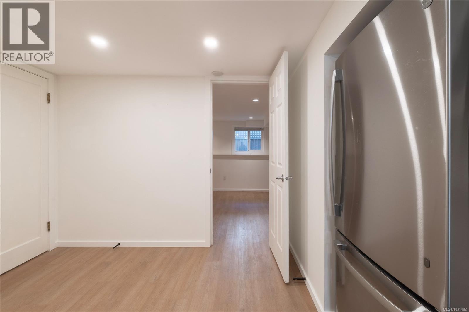  2041 Carnarvon Street, Oak Bay