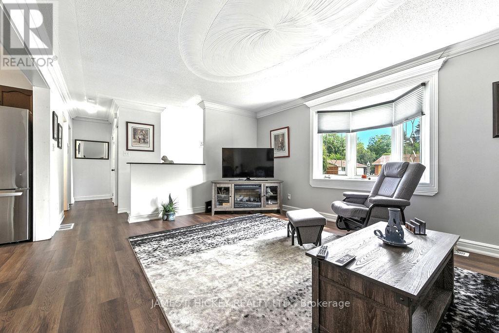 1108 BOUNDARY ROAD - 19