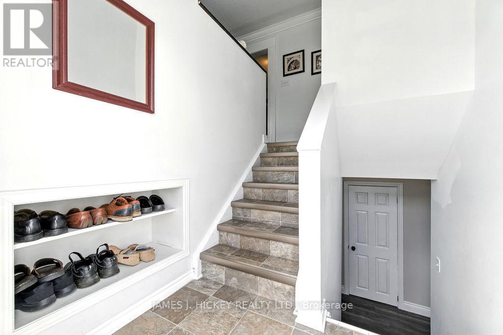 1108 BOUNDARY ROAD - 39