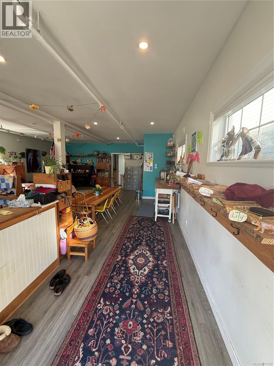 15 1182 Colville Road - photo 2