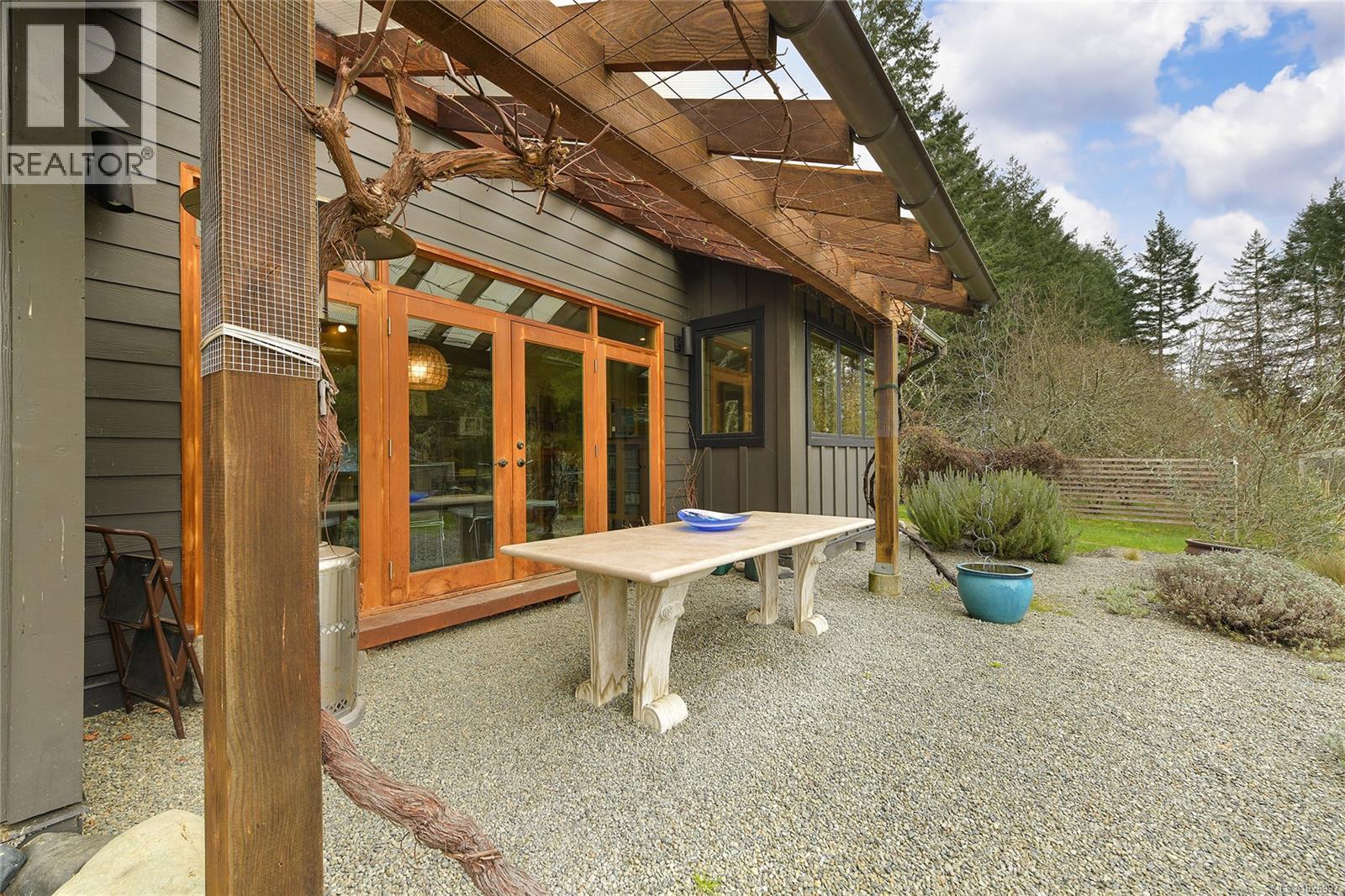 594 Horton Bay Rd - 16