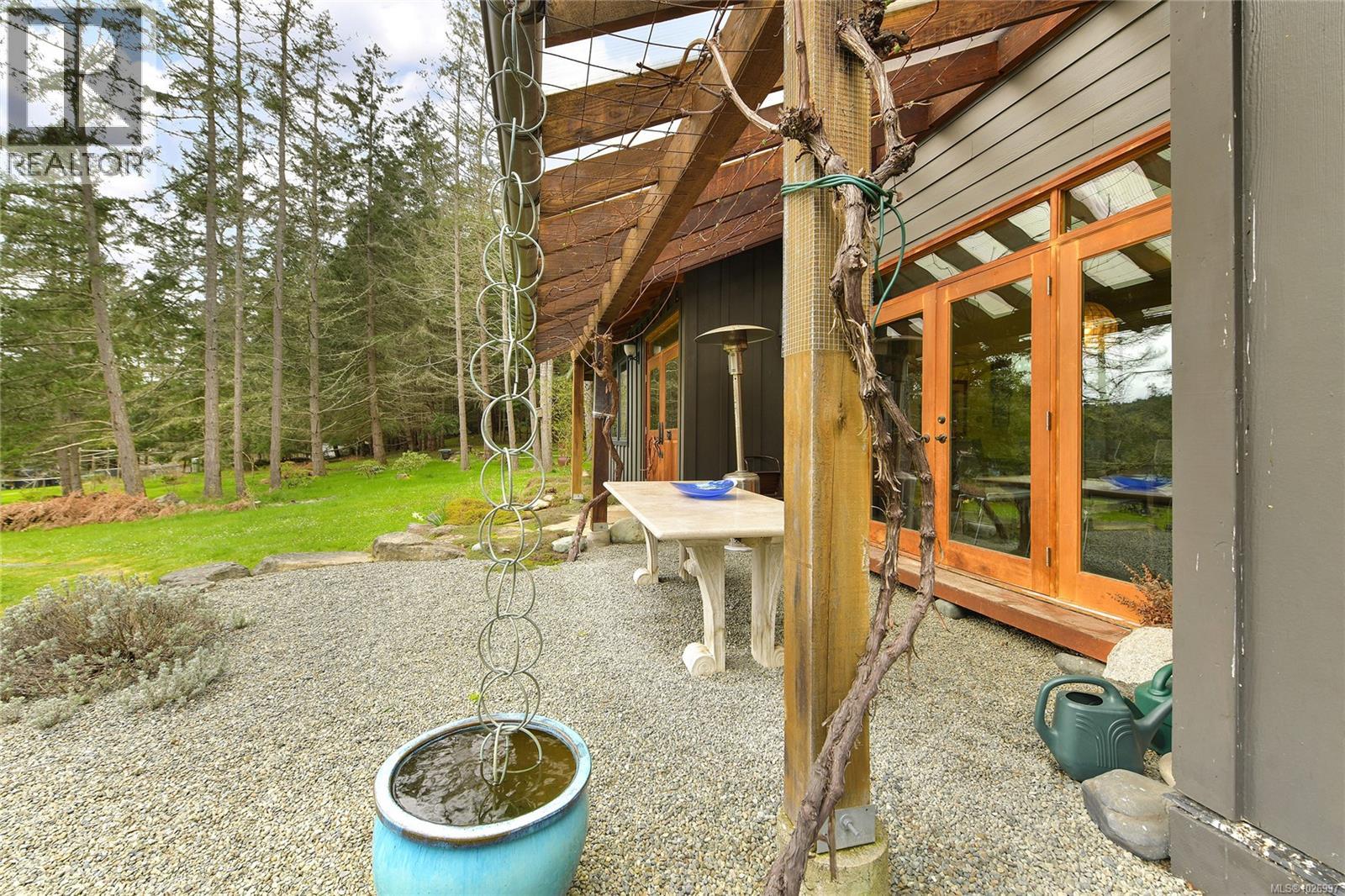594 Horton Bay Rd - 18
