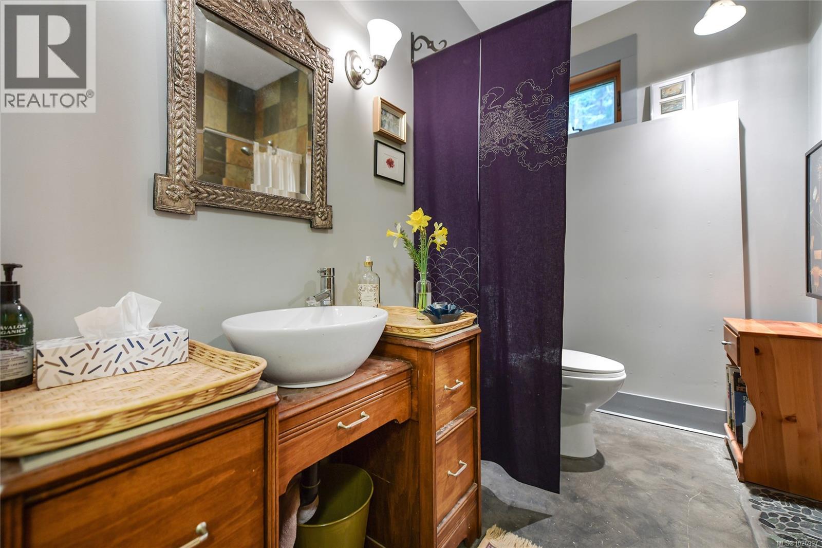 594 Horton Bay Rd - 37