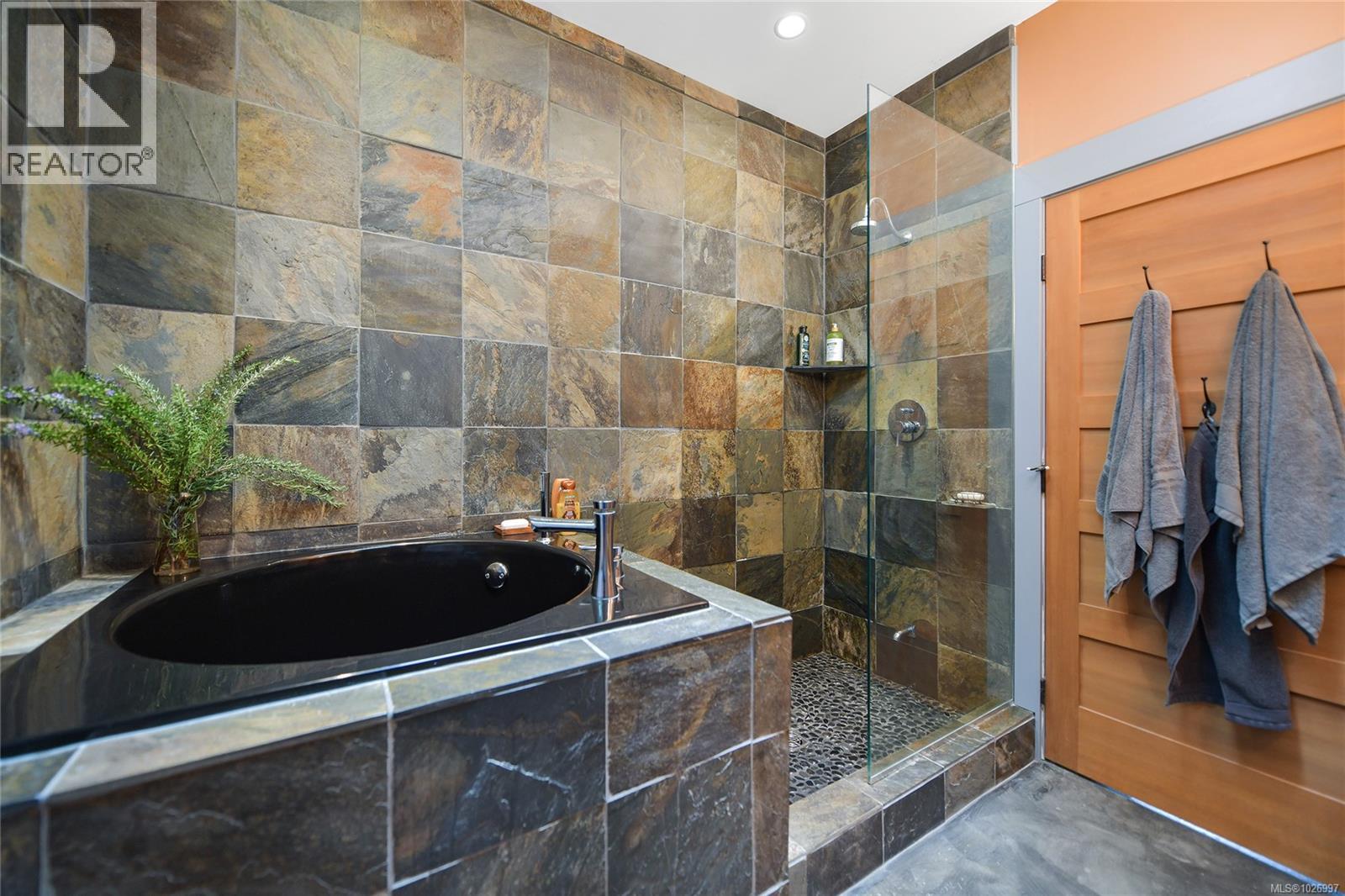 594 Horton Bay Rd - 53