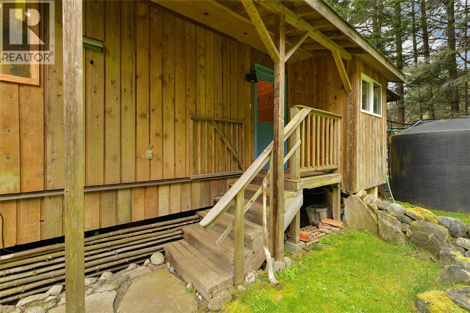 594 Horton Bay Rd - 69