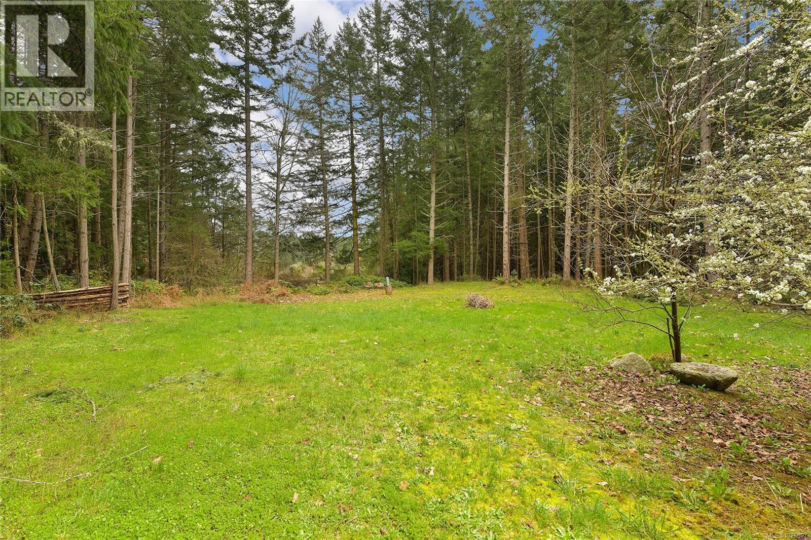 594 Horton Bay Rd - 90