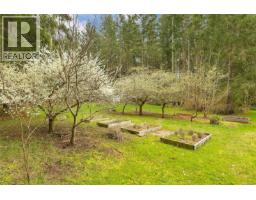Family room - 594 Horton Bay Rd, Mayne Island, BC V0N2J2 Photo 11