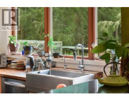 594 Horton Bay Rd, Mayne Island, BC V0N2J2 Photo 32