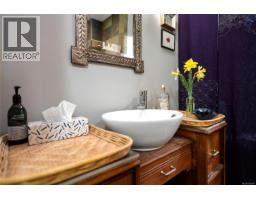 594 Horton Bay Rd, Mayne Island, BC V0N2J2 Photo 38