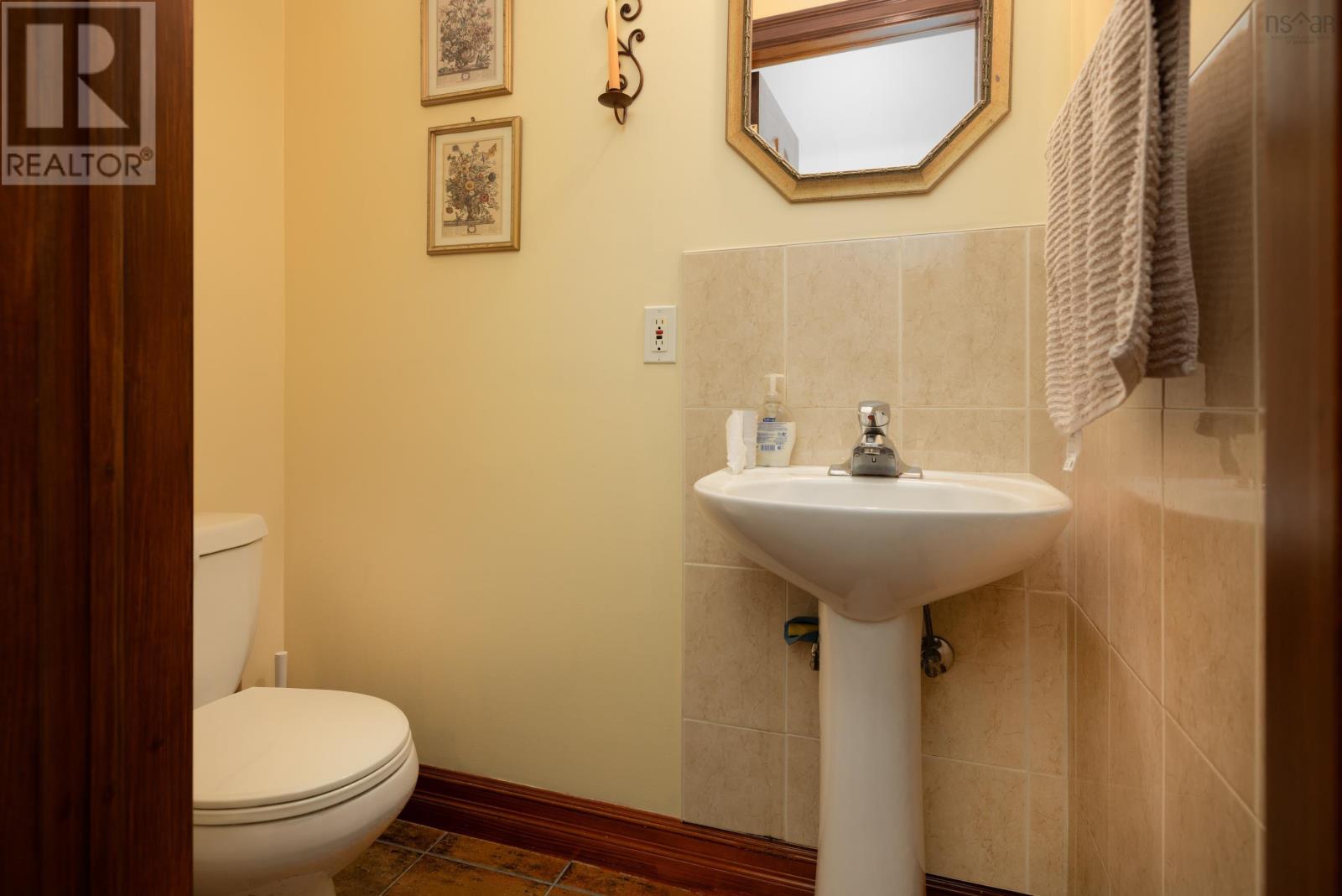 Property 21 of 51 of 11 Millview Avenue