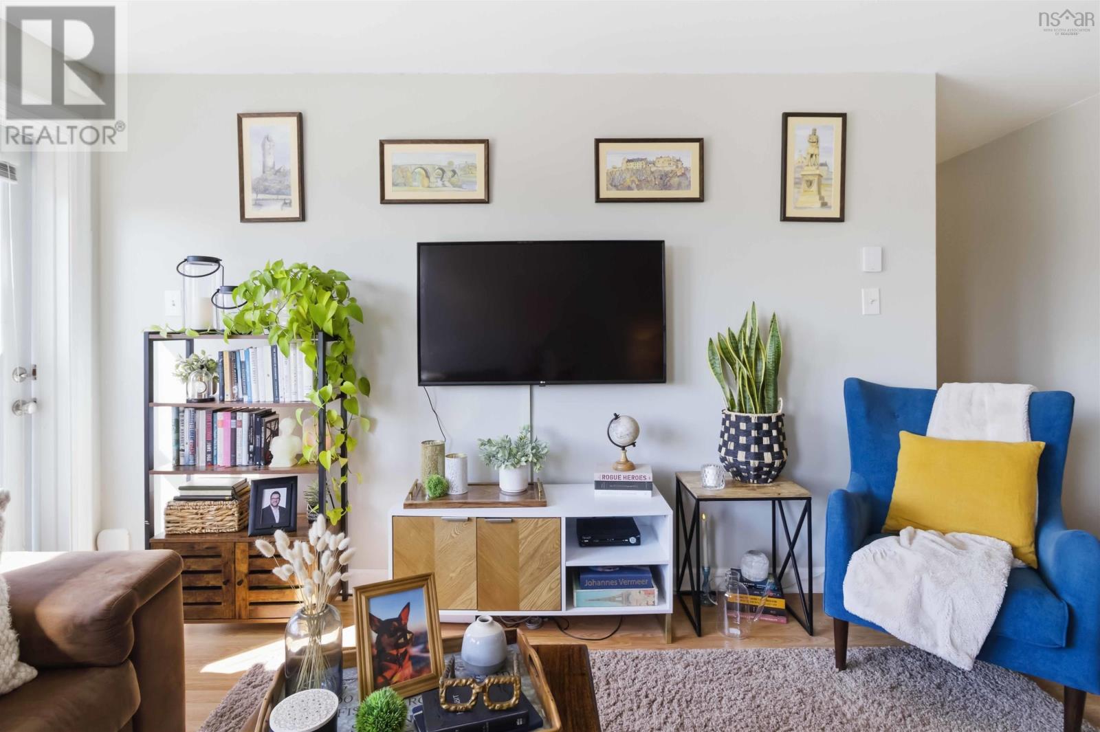 #12 77 FARNHAM GATE ROAD - 17