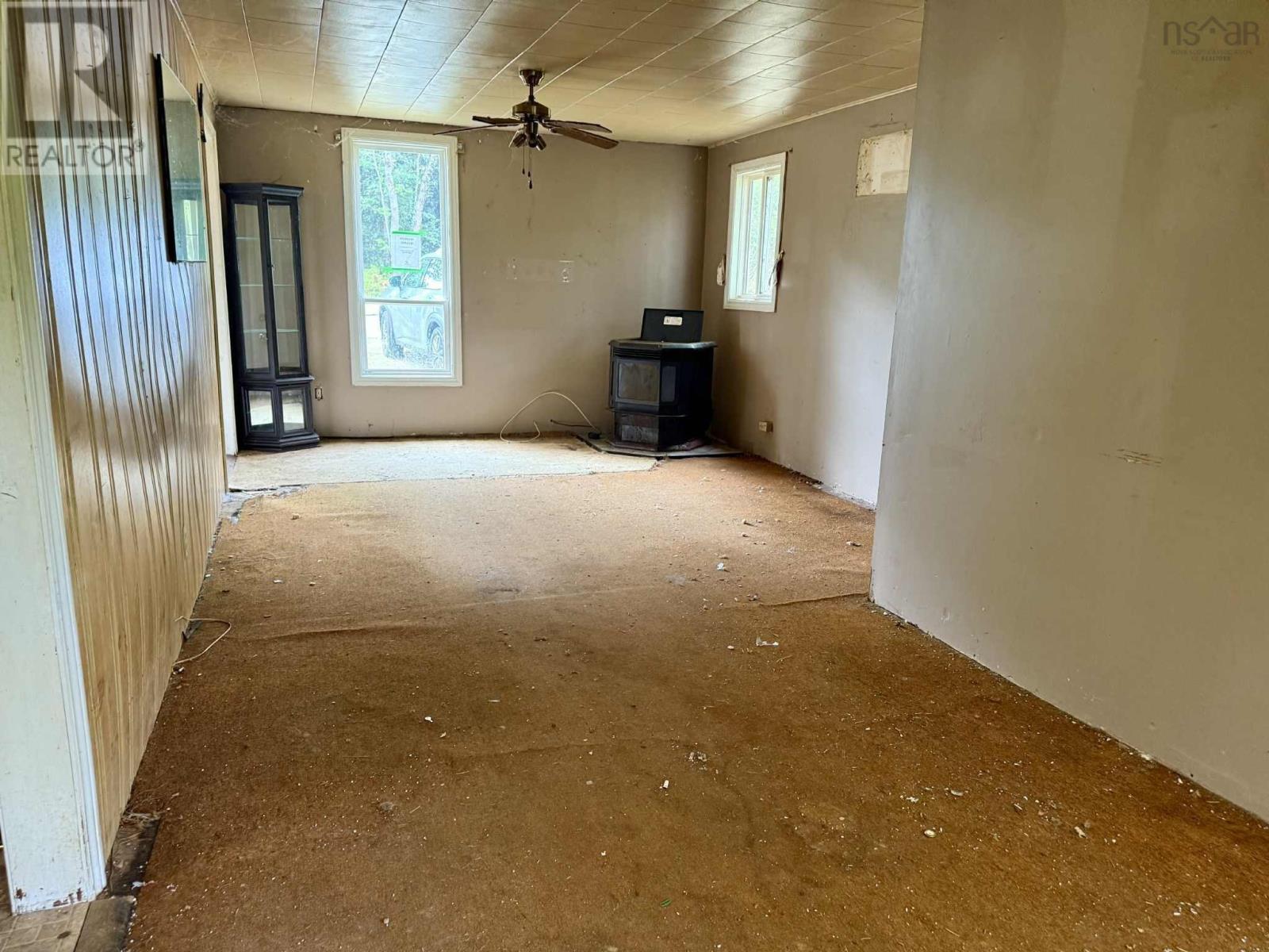 Property 2 of 11 of 487 Saunders Road