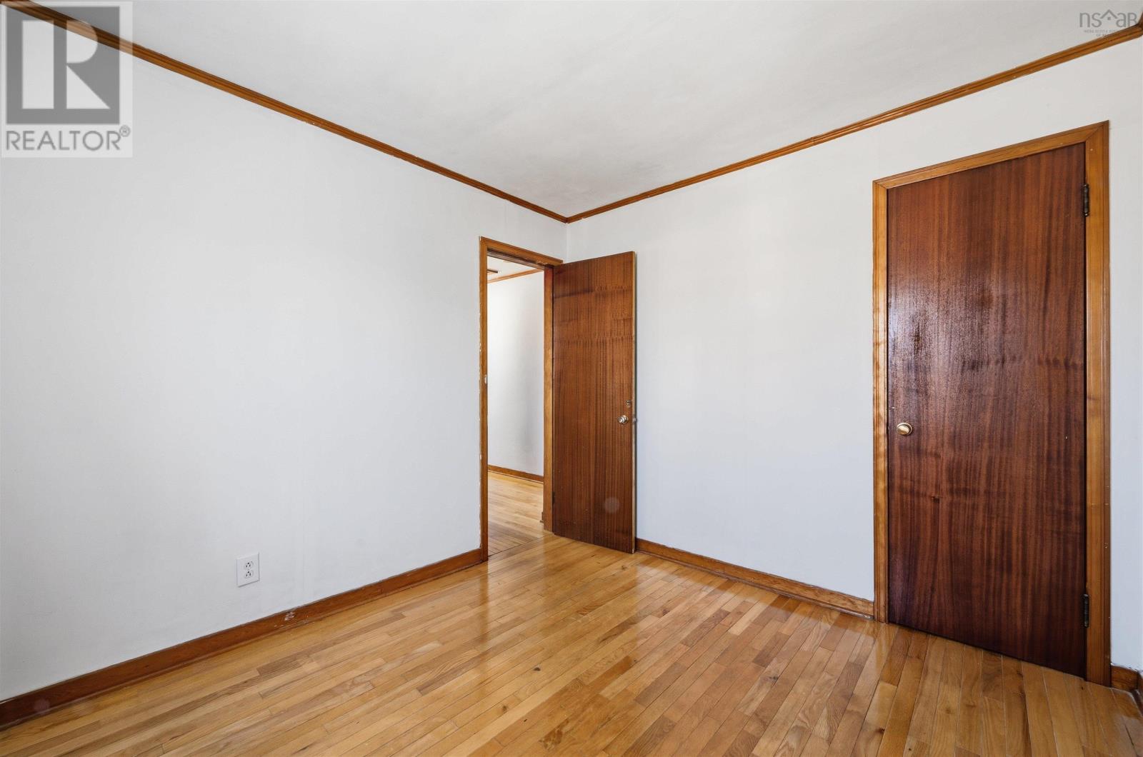 Property 25 of 50 of 3222 Micmac Street