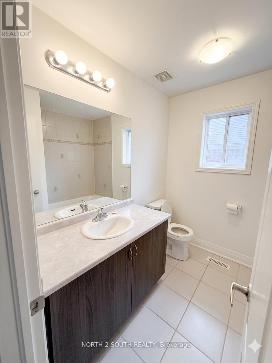 2271 WHITEWOOD CRESCENT - 12