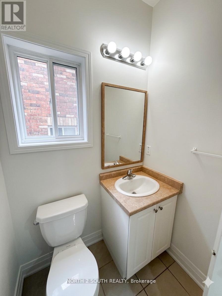 2271 WHITEWOOD CRESCENT - 6