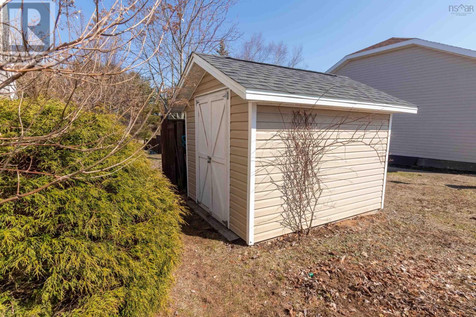 Property 27 of 29 of 1863 Acadia Drive