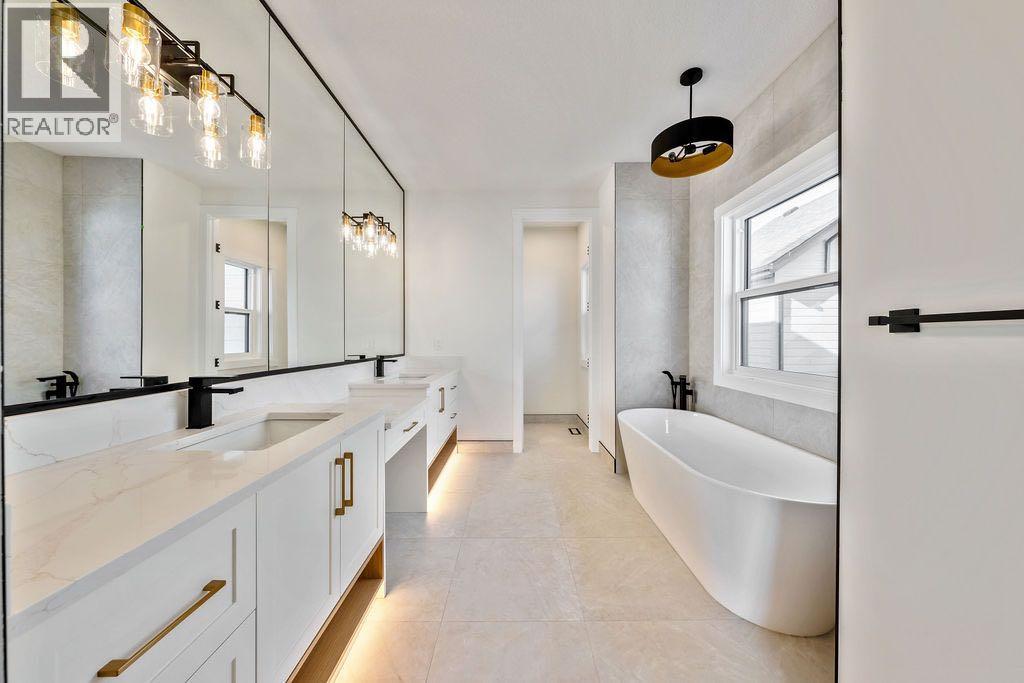 68 Sunvalley Way, Cochrane